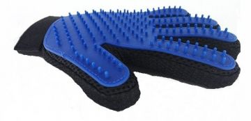 PETAMME® Rukavice vyčesávací 17x23,5 cm
