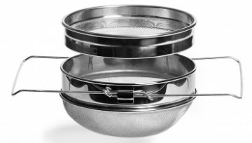 Cedník s nast. úchyty dvojitý s lemem nerez 24 cm