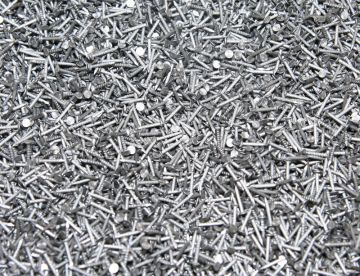 Hřebíky kovové 10x1,2 pro přichycení drátku 100g