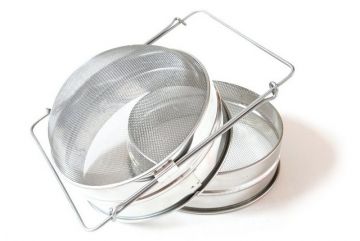 Cedník s nastav. úchyty dvoj. vypouklý nerez 21 cm